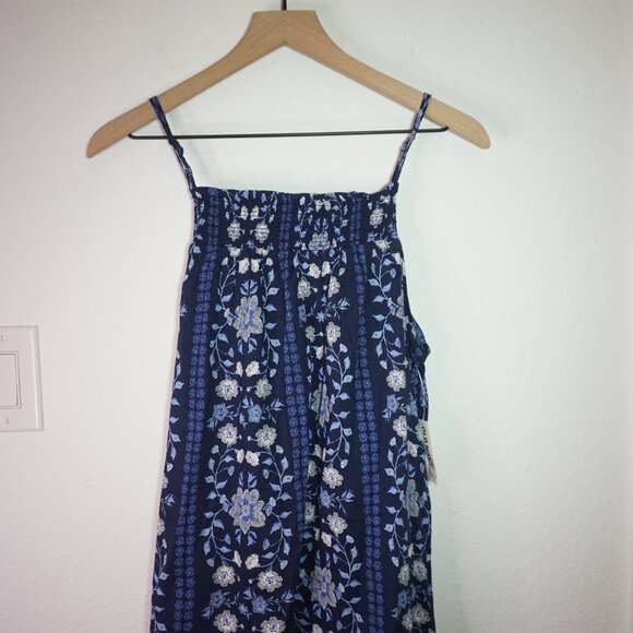 Old Navy Blue Flower Tank - Picture 6 of 14